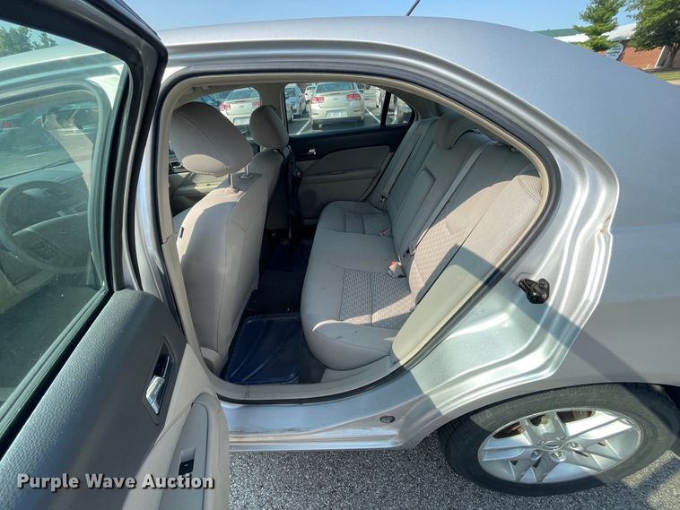 image for item JQ9599 2011 Ford Fusion S