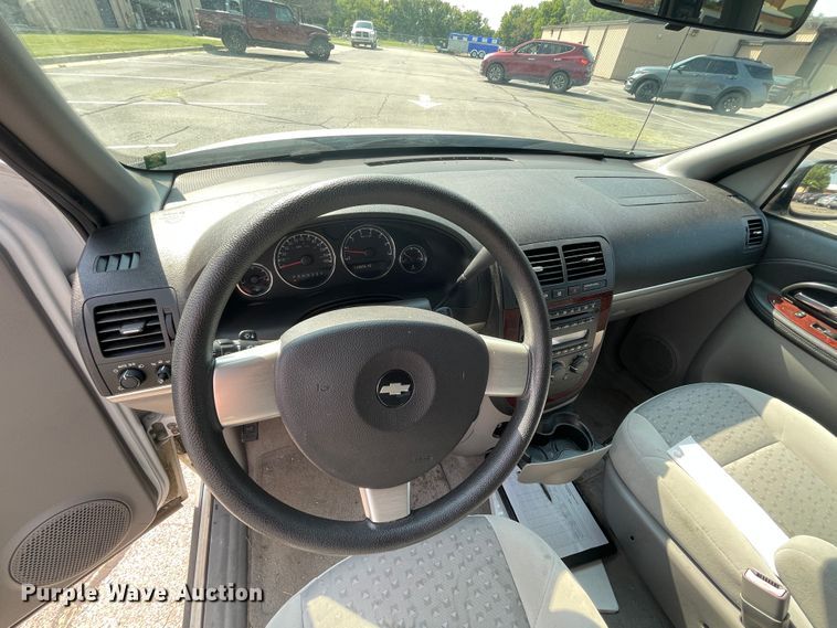 image for item JQ9601 2008 Chevrolet Uplander  van