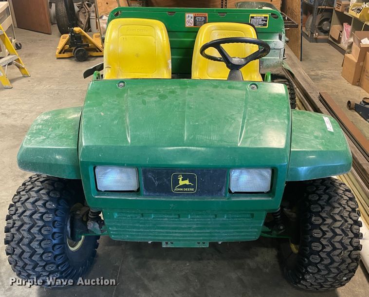 image for item JQ9602 1998 John Deere Gator  utility vehicle
