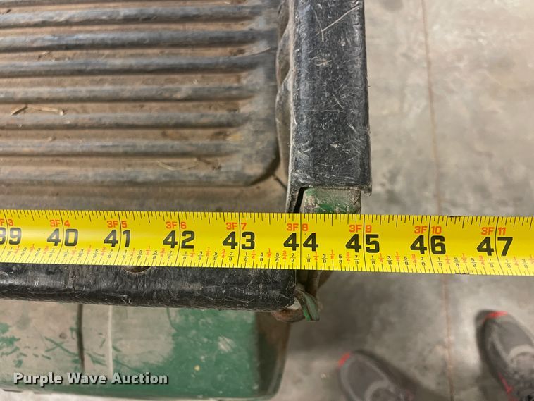 image for item JQ9602 1998 John Deere Gator  utility vehicle