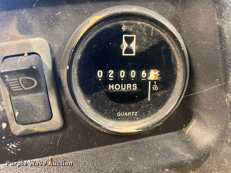 image for item JQ9602 1998 John Deere Gator  utility vehicle