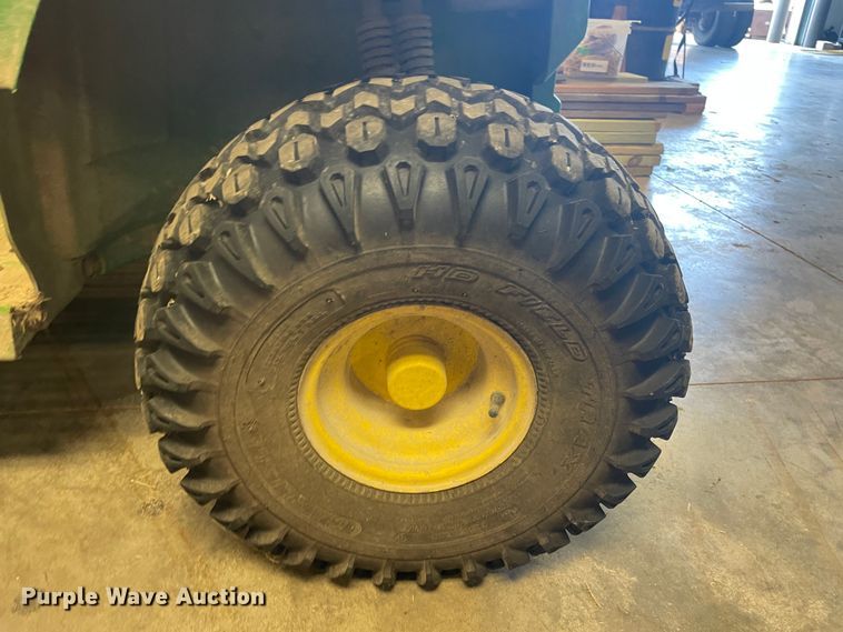 image for item JQ9602 1998 John Deere Gator  utility vehicle