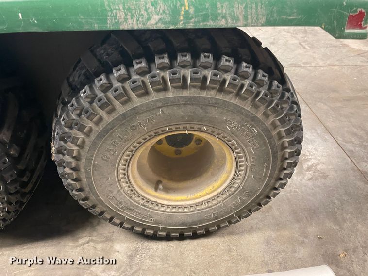 image for item JQ9602 1998 John Deere Gator  utility vehicle