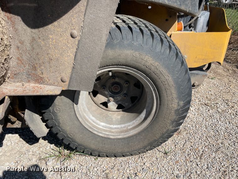 image for item JQ9619 Hustler Super 104  ZTR lawn mower