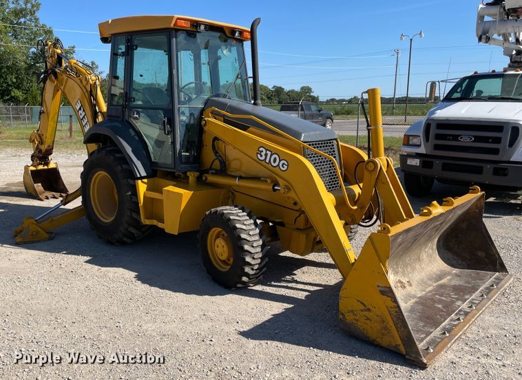 image for item JQ9620 2003 John Deere 310G  backhoe