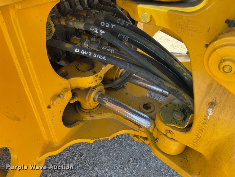 image for item JQ9620 2003 John Deere 310G  backhoe