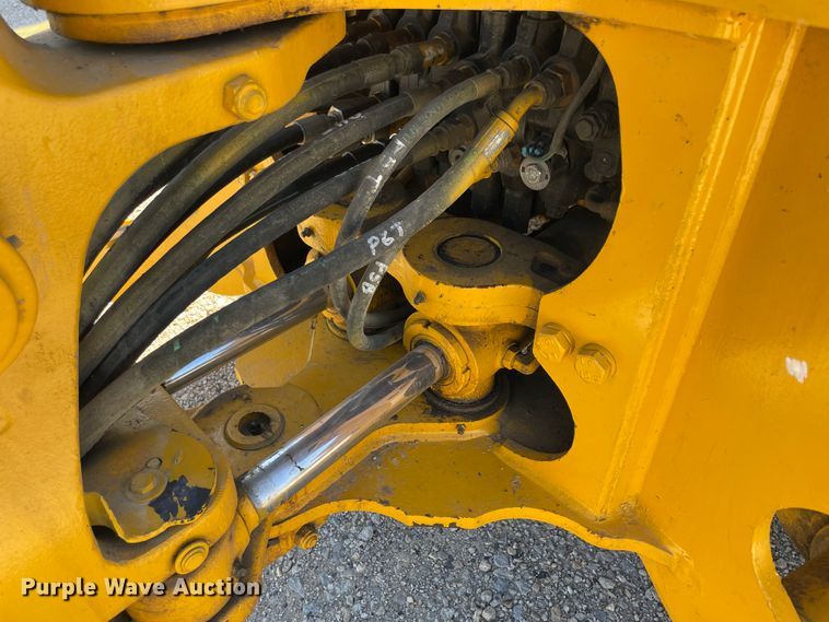 image for item JQ9620 2003 John Deere 310G  backhoe