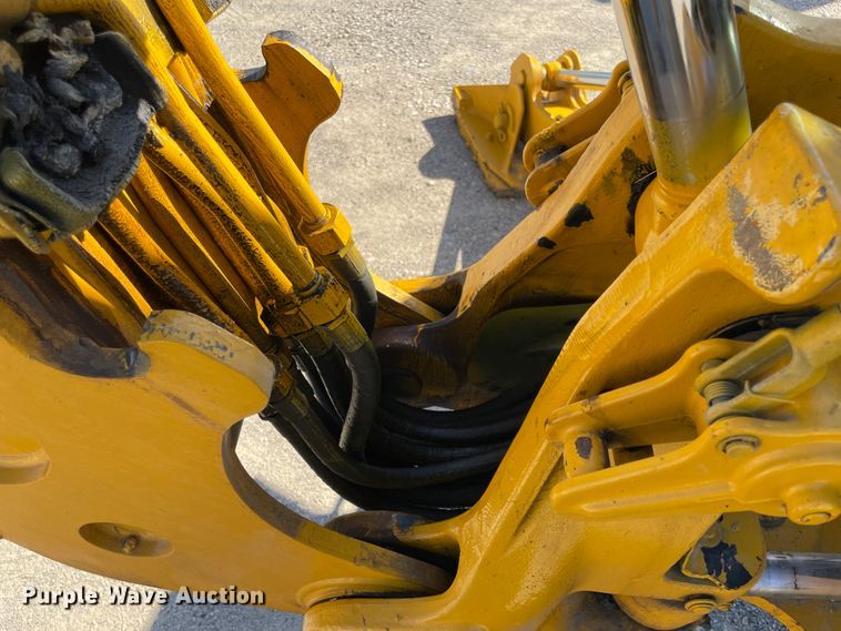 image for item JQ9620 2003 John Deere 310G  backhoe