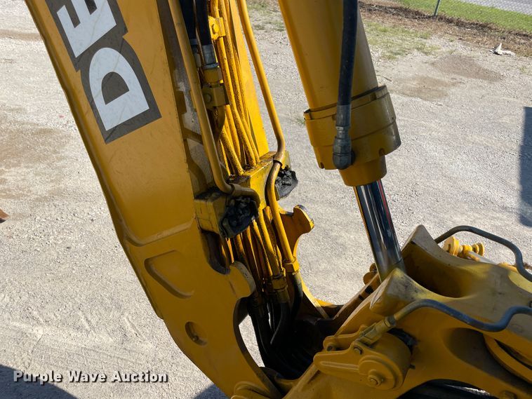 image for item JQ9620 2003 John Deere 310G  backhoe