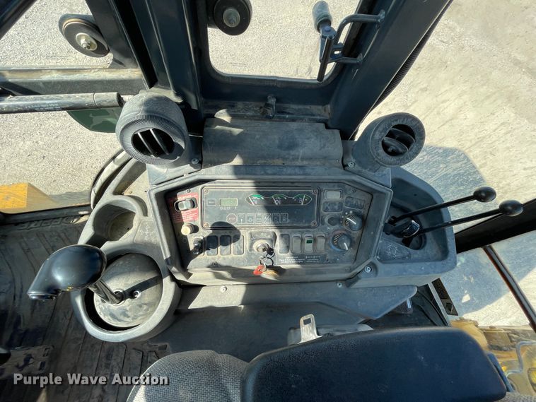 image for item JQ9620 2003 John Deere 310G  backhoe