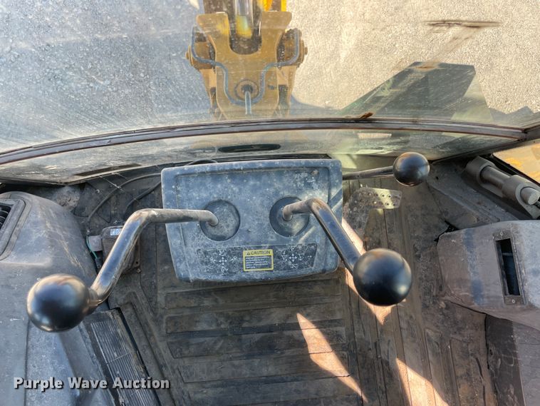 image for item JQ9620 2003 John Deere 310G  backhoe