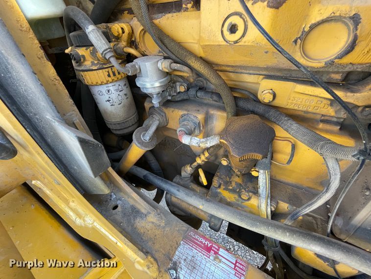 image for item JQ9620 2003 John Deere 310G  backhoe