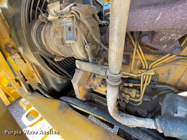 image for item JQ9620 2003 John Deere 310G  backhoe