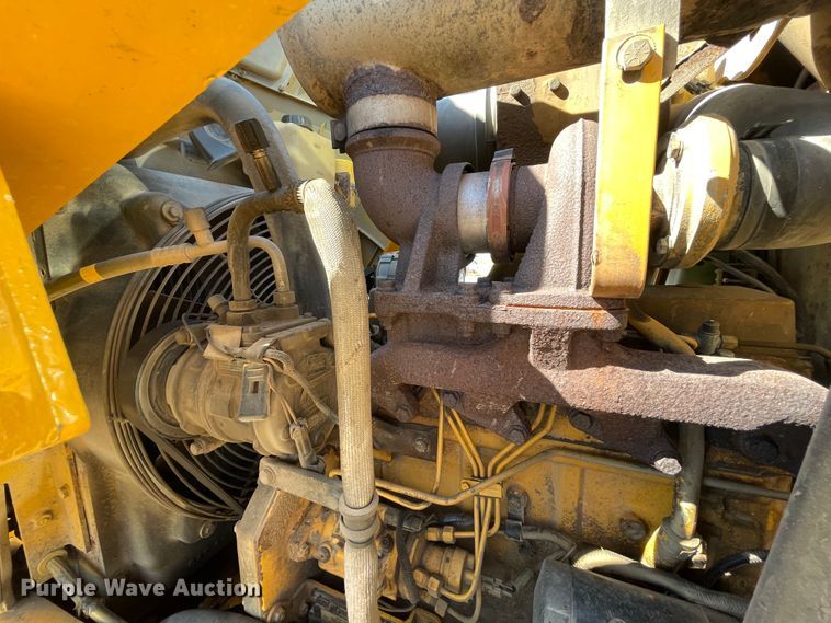 image for item JQ9620 2003 John Deere 310G  backhoe