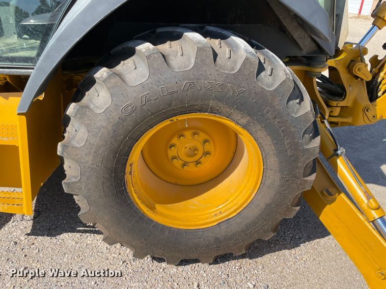 image for item JQ9620 2003 John Deere 310G  backhoe