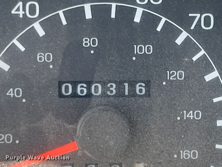 image for item JQ9621 2004 Ford F750  bucket truck