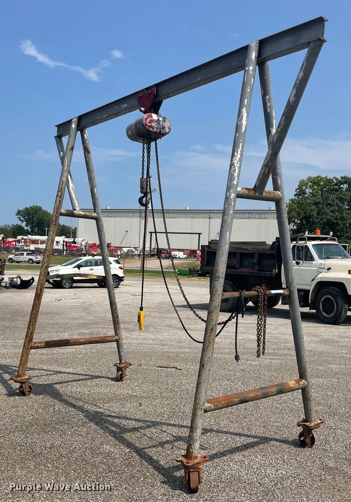 image for item JQ9678 A-frame hoist
