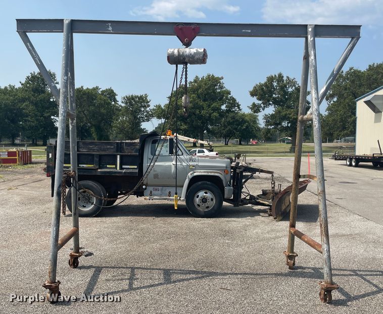 image for item JQ9678 A-frame hoist