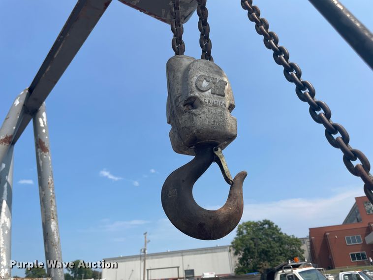 image for item JQ9678 A-frame hoist