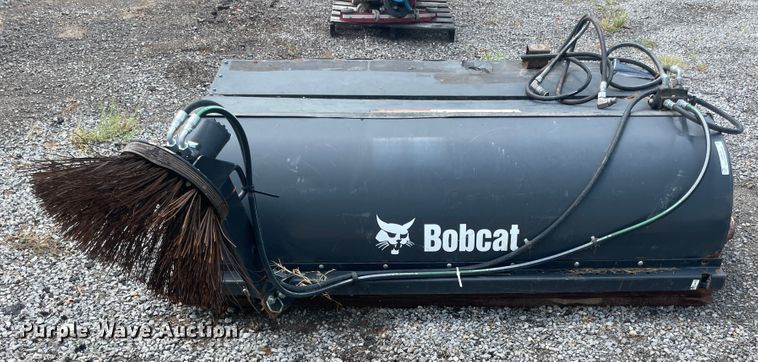 image for item JQ9679 Bobcat 84  7'W skid steer sweeper
