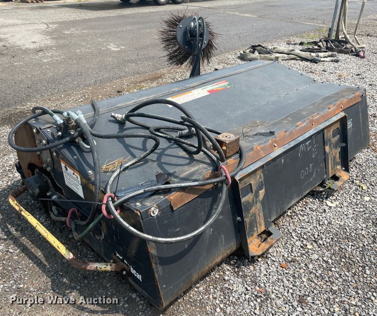 image for item JQ9679 Bobcat 84  7'W skid steer sweeper