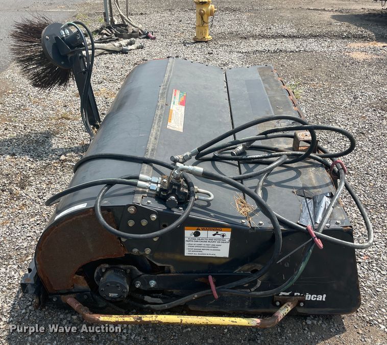 image for item JQ9679 Bobcat 84  7'W skid steer sweeper