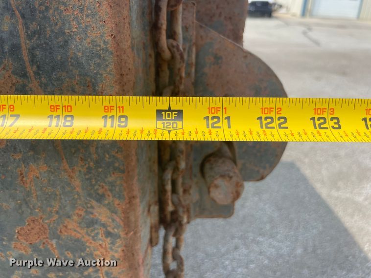 image for item JQ9681 1992 Ford F700  dump truck