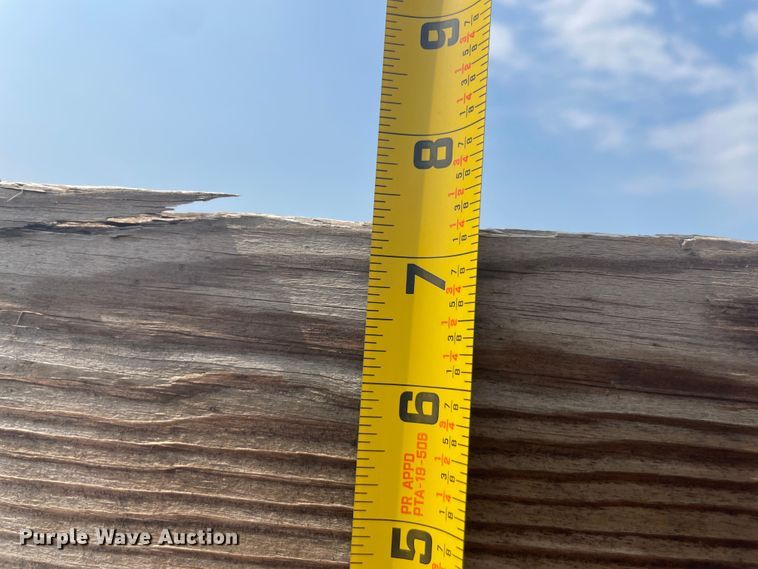 image for item JQ9681 1992 Ford F700  dump truck