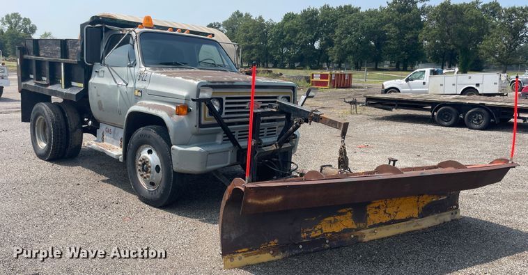 image for item JQ9682 1980 Chevrolet C60  dump truck