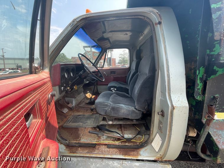 image for item JQ9682 1980 Chevrolet C60  dump truck