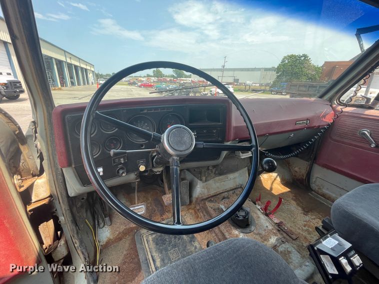 image for item JQ9682 1980 Chevrolet C60  dump truck