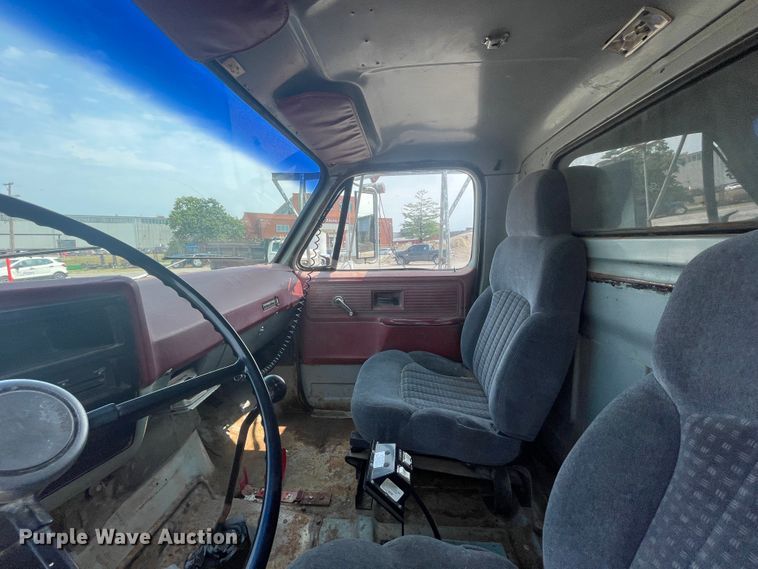 image for item JQ9682 1980 Chevrolet C60  dump truck