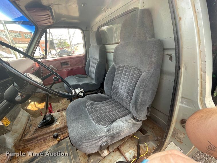 image for item JQ9682 1980 Chevrolet C60  dump truck