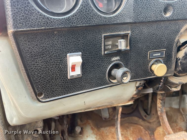 image for item JQ9682 1980 Chevrolet C60  dump truck