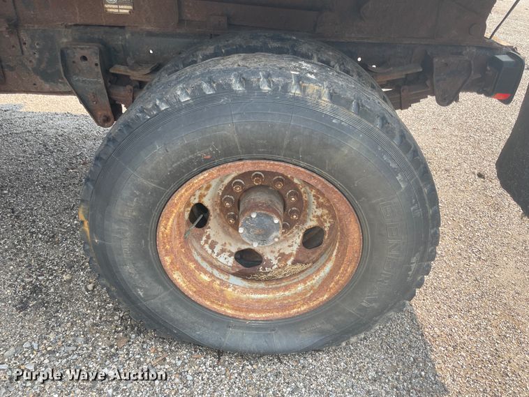 image for item JQ9682 1980 Chevrolet C60  dump truck