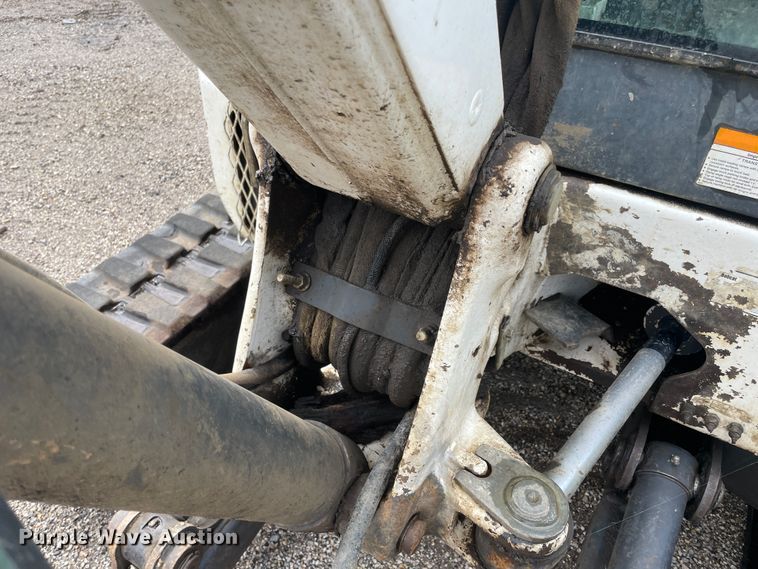 image for item JQ9687 2004 Bobcat 430G  mini excavator