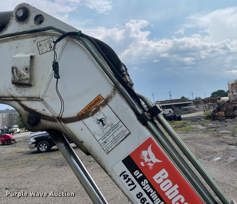 image for item JQ9687 2004 Bobcat 430G  mini excavator