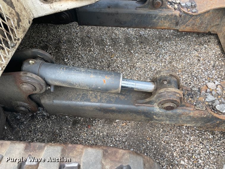 image for item JQ9687 2004 Bobcat 430G  mini excavator