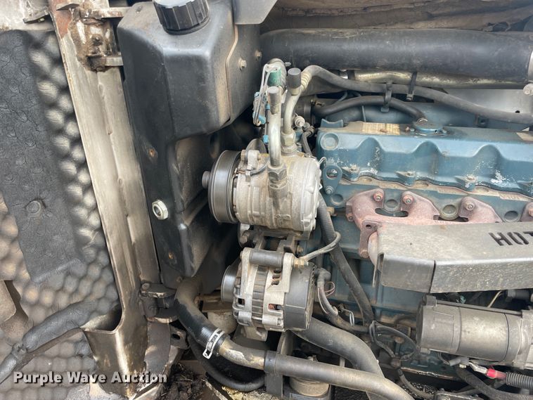 image for item JQ9687 2004 Bobcat 430G  mini excavator