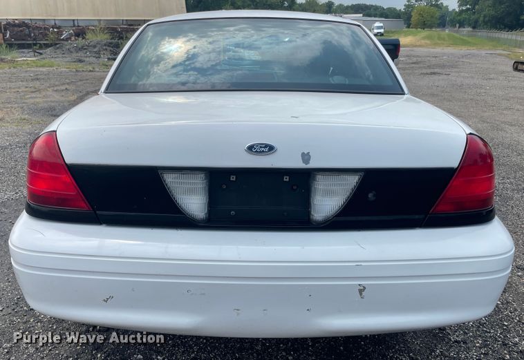 image for item JQ9688 2008 Ford Crown Victoria Police Interceptor