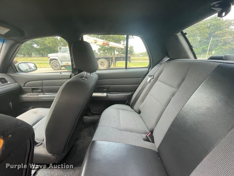 image for item JQ9688 2008 Ford Crown Victoria Police Interceptor