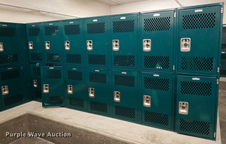 image for item JT9561 (102) lockers