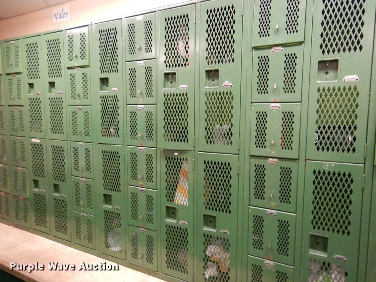 image for item JT9562 (4) lockers sets