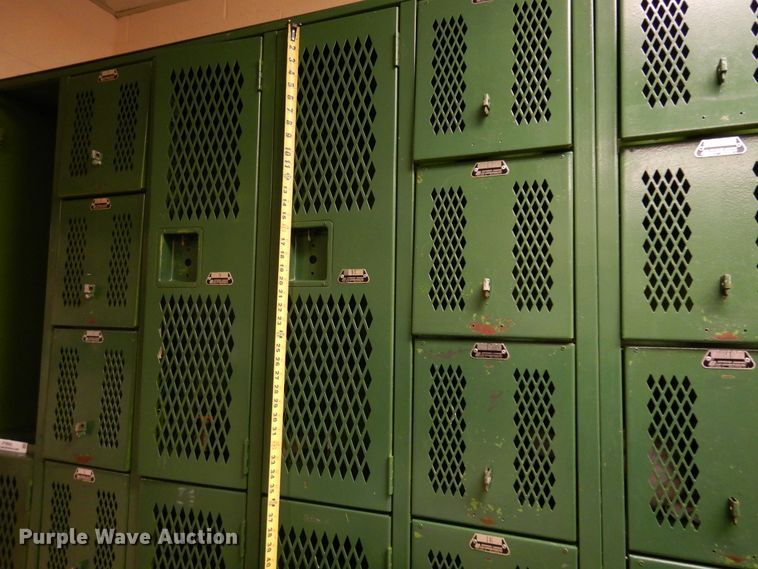 image for item JT9562 (4) lockers sets