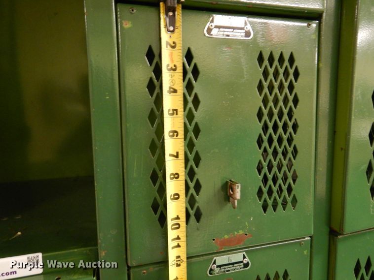 image for item JT9562 (4) lockers sets