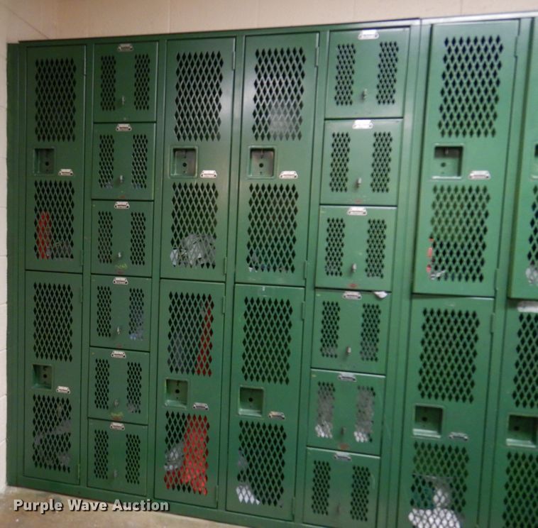 image for item JT9562 (4) lockers sets