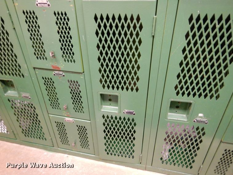 image for item JT9562 (4) lockers sets