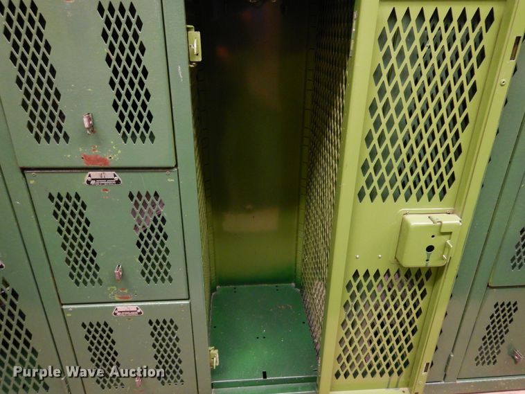 image for item JT9562 (4) lockers sets