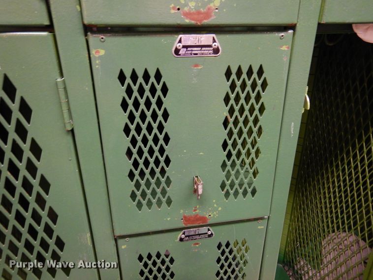 image for item JT9562 (4) lockers sets