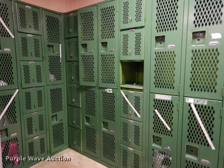 image for item JT9562 (4) lockers sets